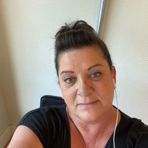 Meet your Posher, Evelyn